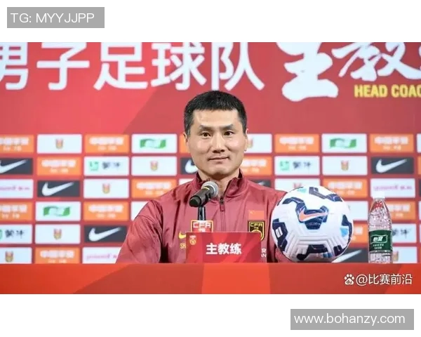 中国华裔足球明星的崛起与成就榜单解析与回顾 中国华裔足球明星的崛起与成就榜单解析与回顾